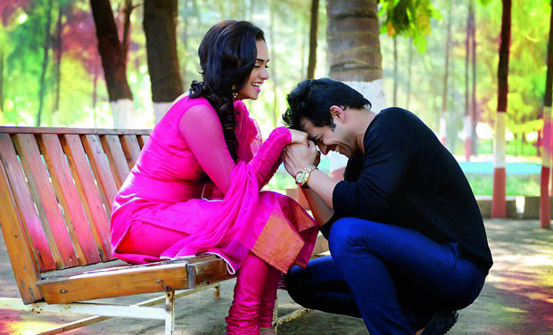 Amruta Khanvilkar and Himmanshoo Malhotra Amruta Khanvilkar and Himmanshoo Malhotra